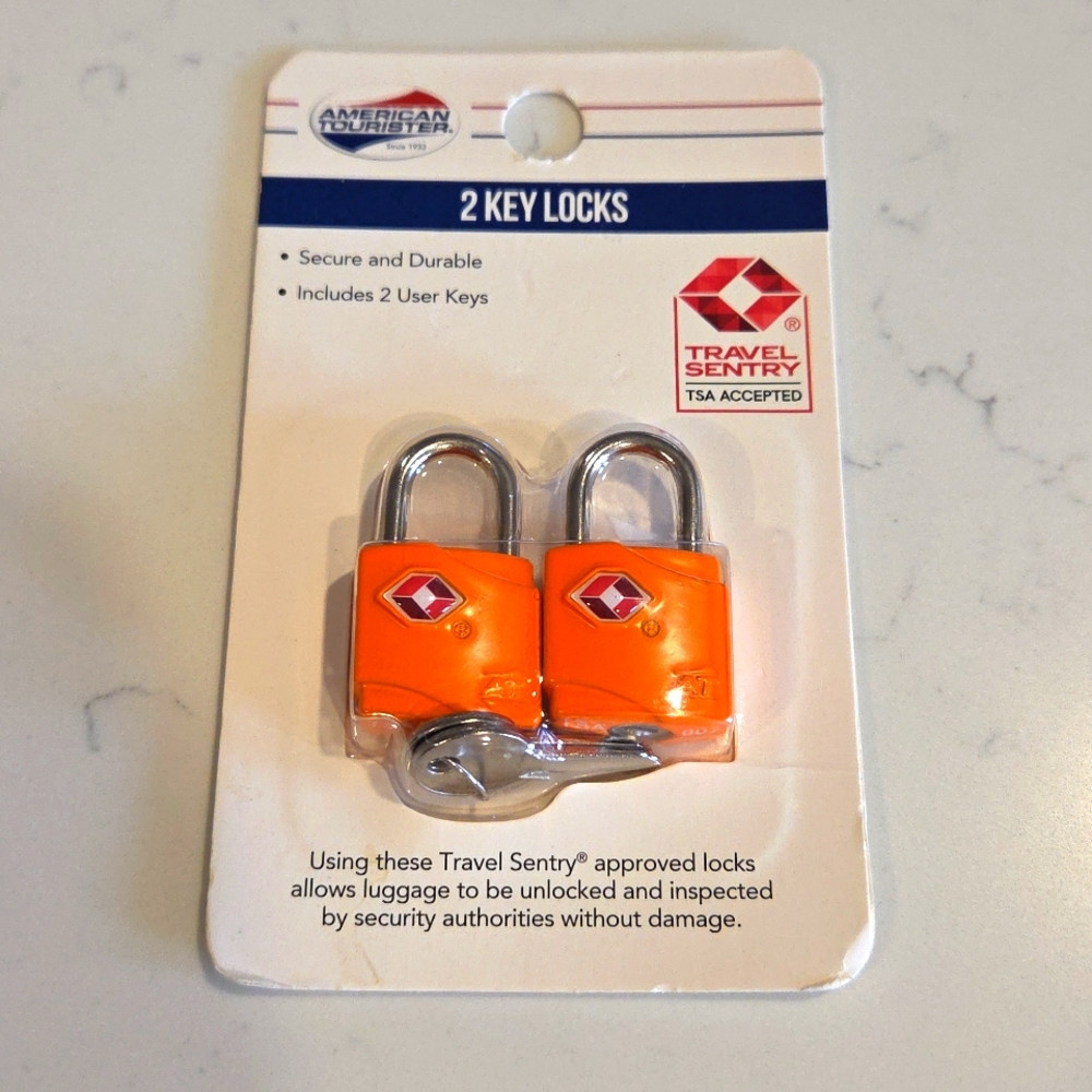 American Tourister 2 Key Locks